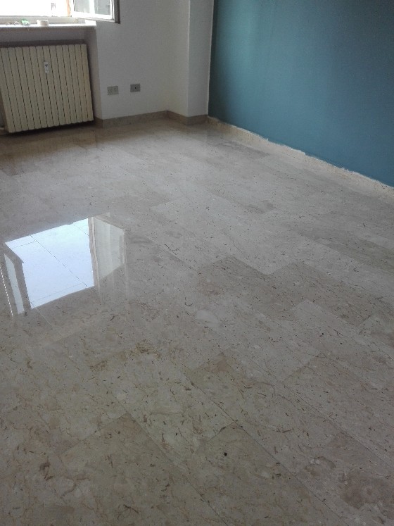 marmo graffiato rimozione graffi dal marmo